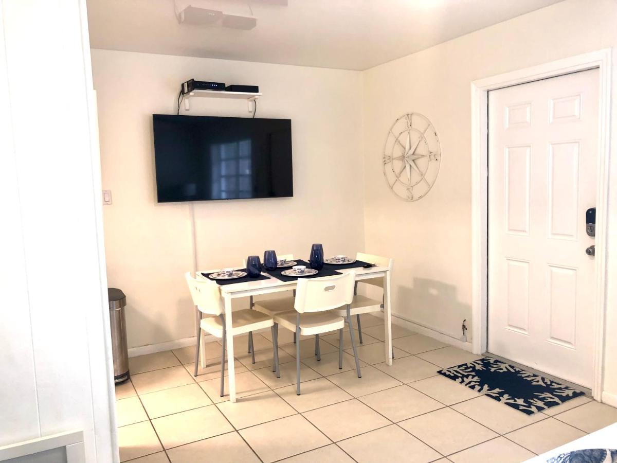 Gorgeous Beachy Chic Condo In Key Biscayne ไมอามี ภายนอก รูปภาพ